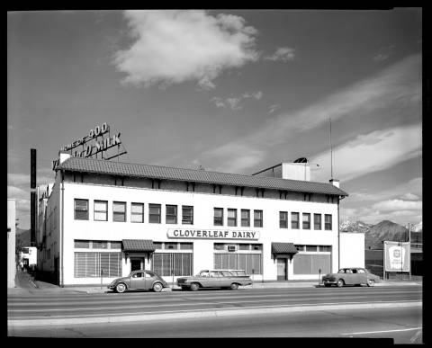 Cloverleaf Dairy production building, 1962