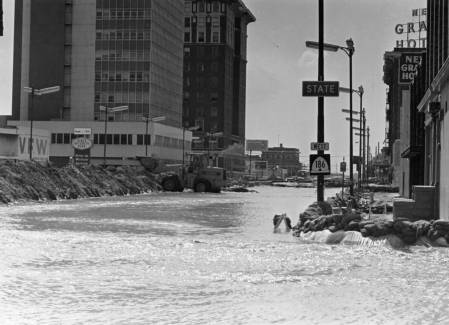 Flooding on State Street, 1983
