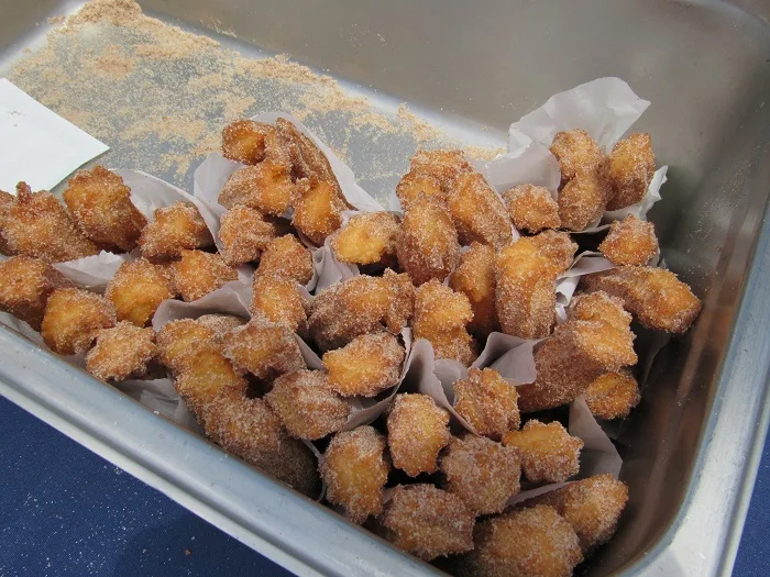 Picture of the freshly baked churros.