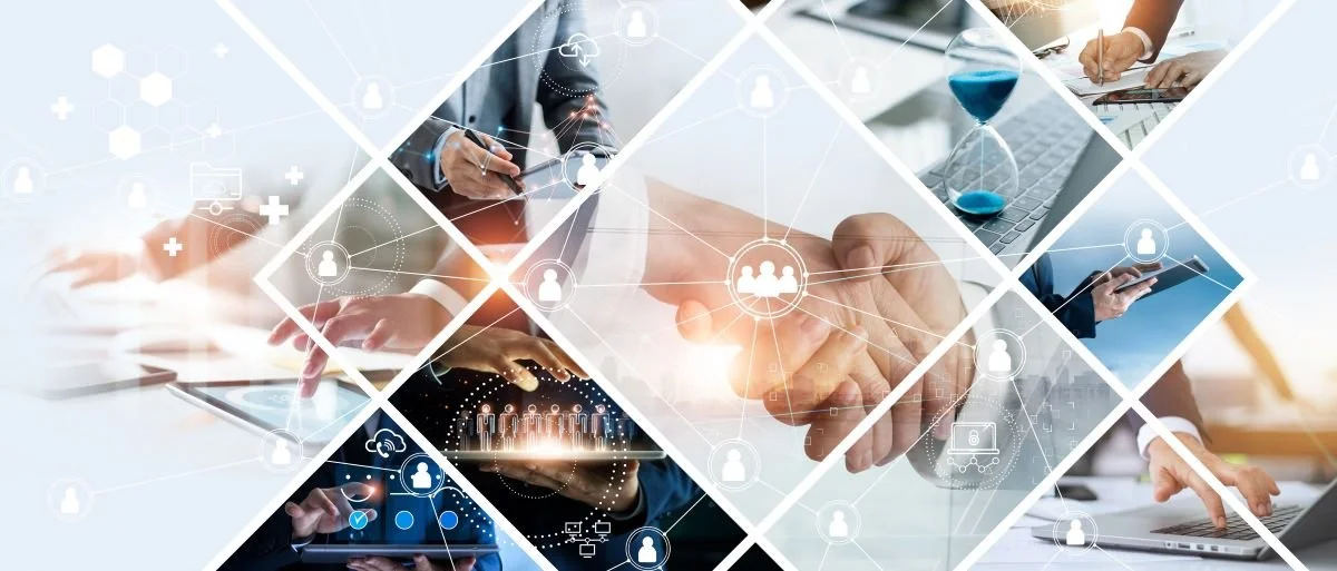 Customer relationship, shaking hands, networking (cropped).jpg