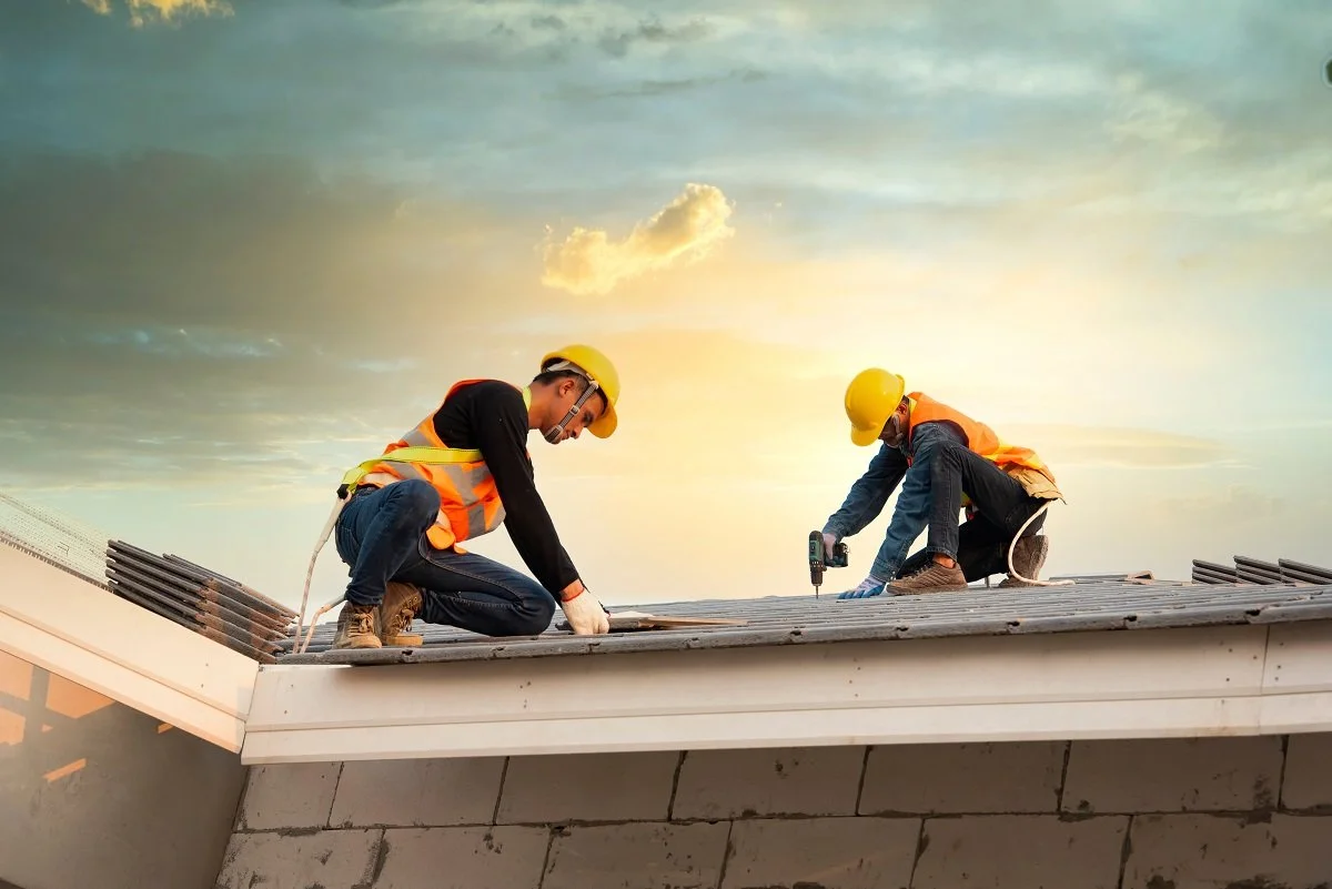 Roofing contractors on roof (1200).jpg