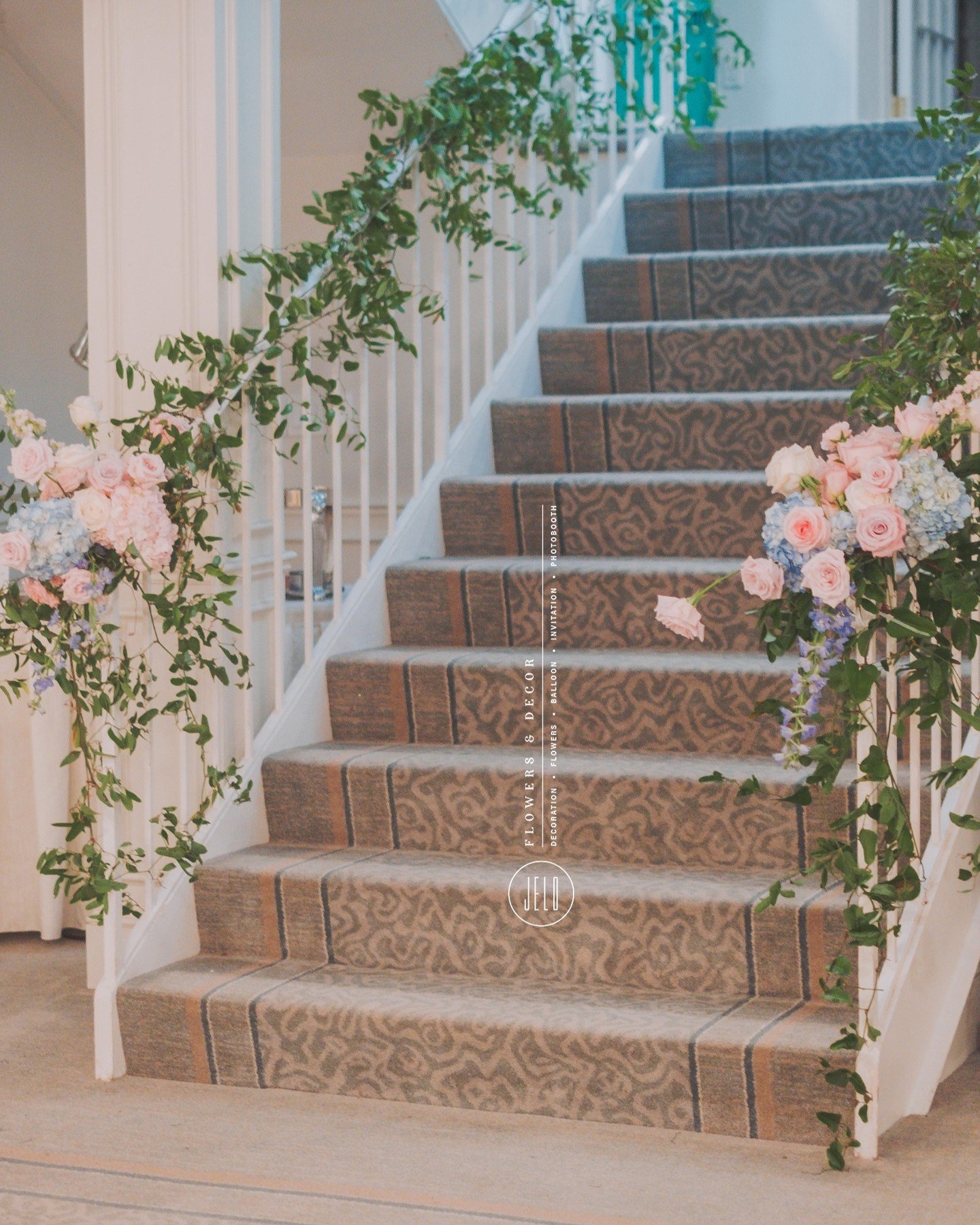 Stairway Decoration at @the_madison_hotel 

.
.
.

Event : Vivian + Eric's Wedding
Planning : @aisleaiweddings
Flowers &amp; Decor : @jeloflowersdecor
Venue : @the_madison_hotel