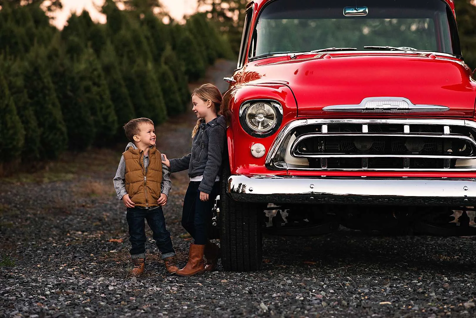 The Secret is Out! | Christmas Mini Sneaks| Stephanie Ratto Photography