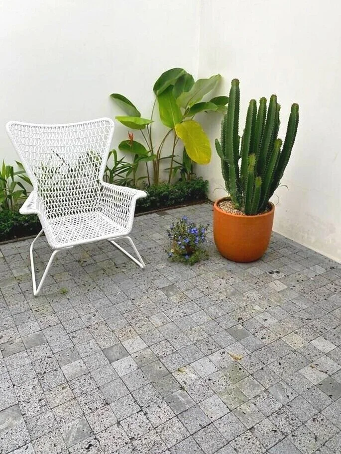 2F38EAF0-8825-46BF-BB04-A4D1E9A016A9