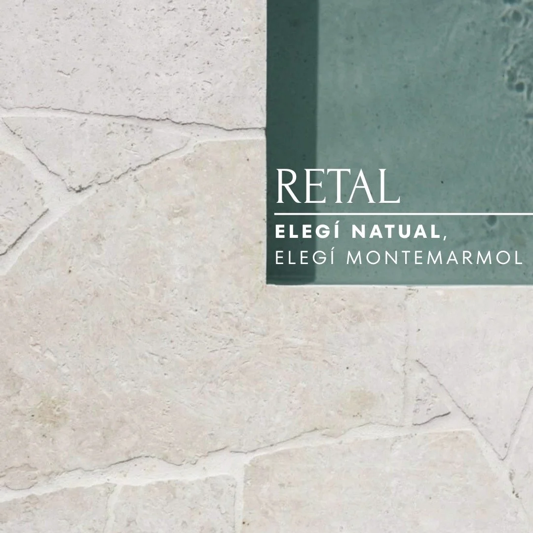 Elegancia natural para tu espacio exterior
El acabado retal combina sofisticaci&oacute;n y autenticidad, creando superficies &uacute;nicas alrededor de piscinas, terrazas o jardines.
Dise&ntilde;o org&aacute;nico, instalaci&oacute;n vers&aacute;til y