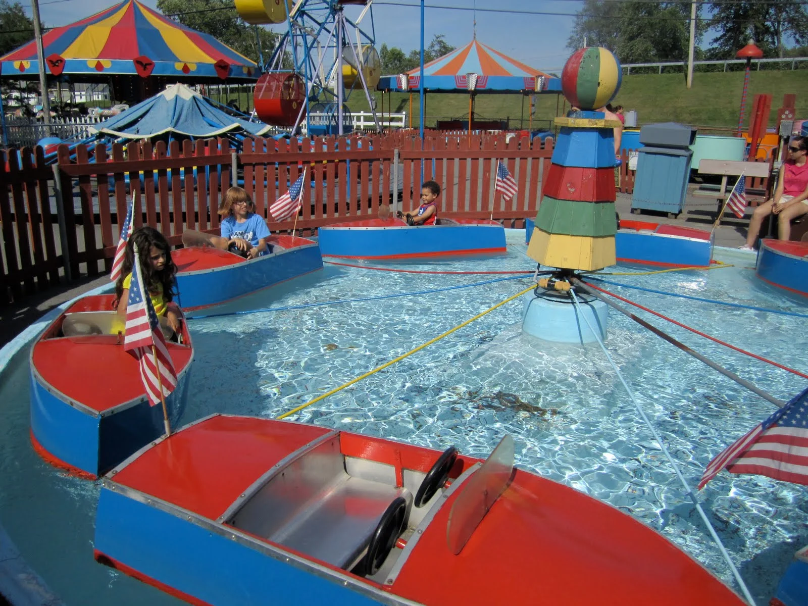Entertainment-Sylvan_Beach_Amusement-Park_in-Central-New-York1.jpg