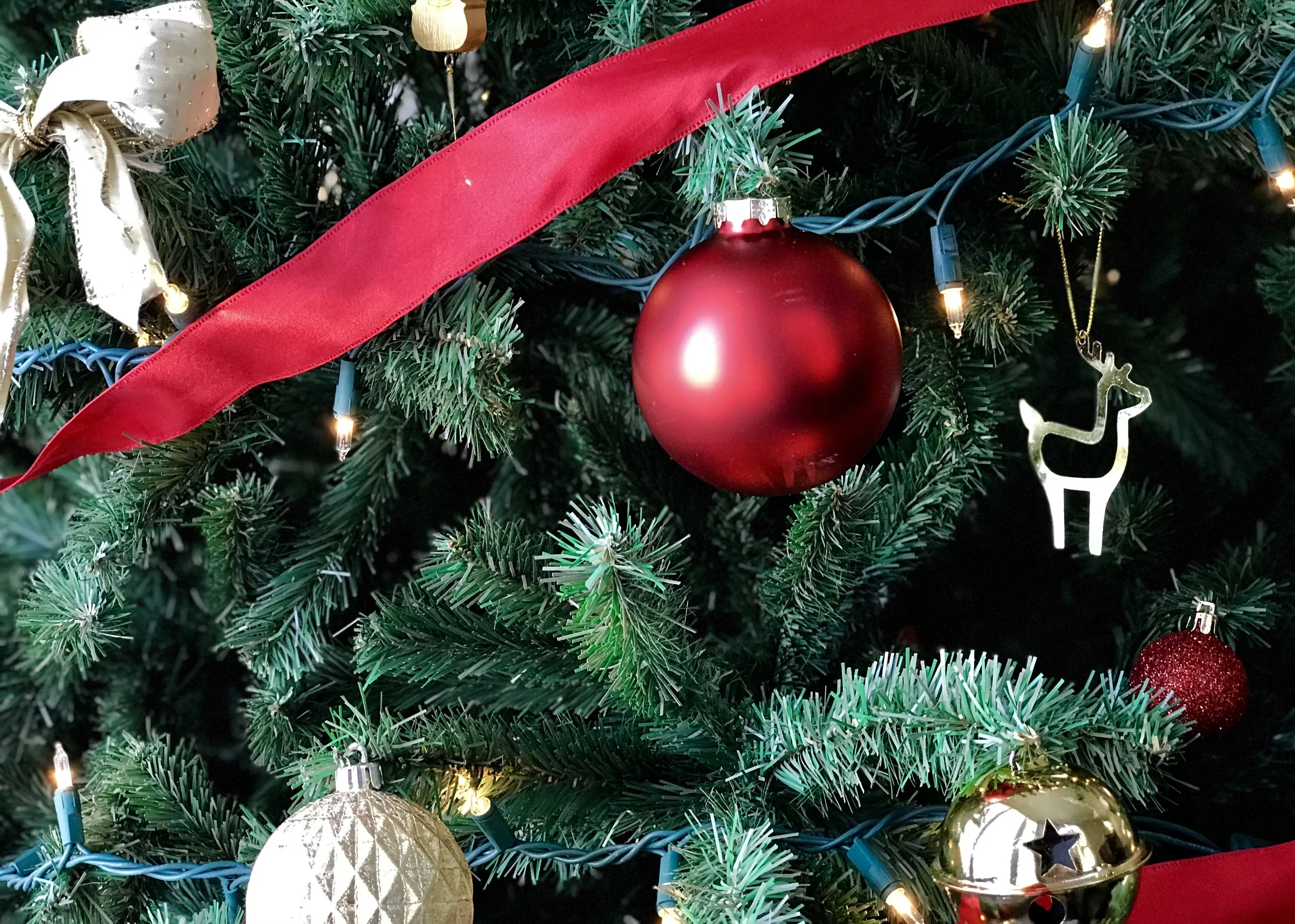 My Christmas Traditions - ft. Our Christmas Decorations