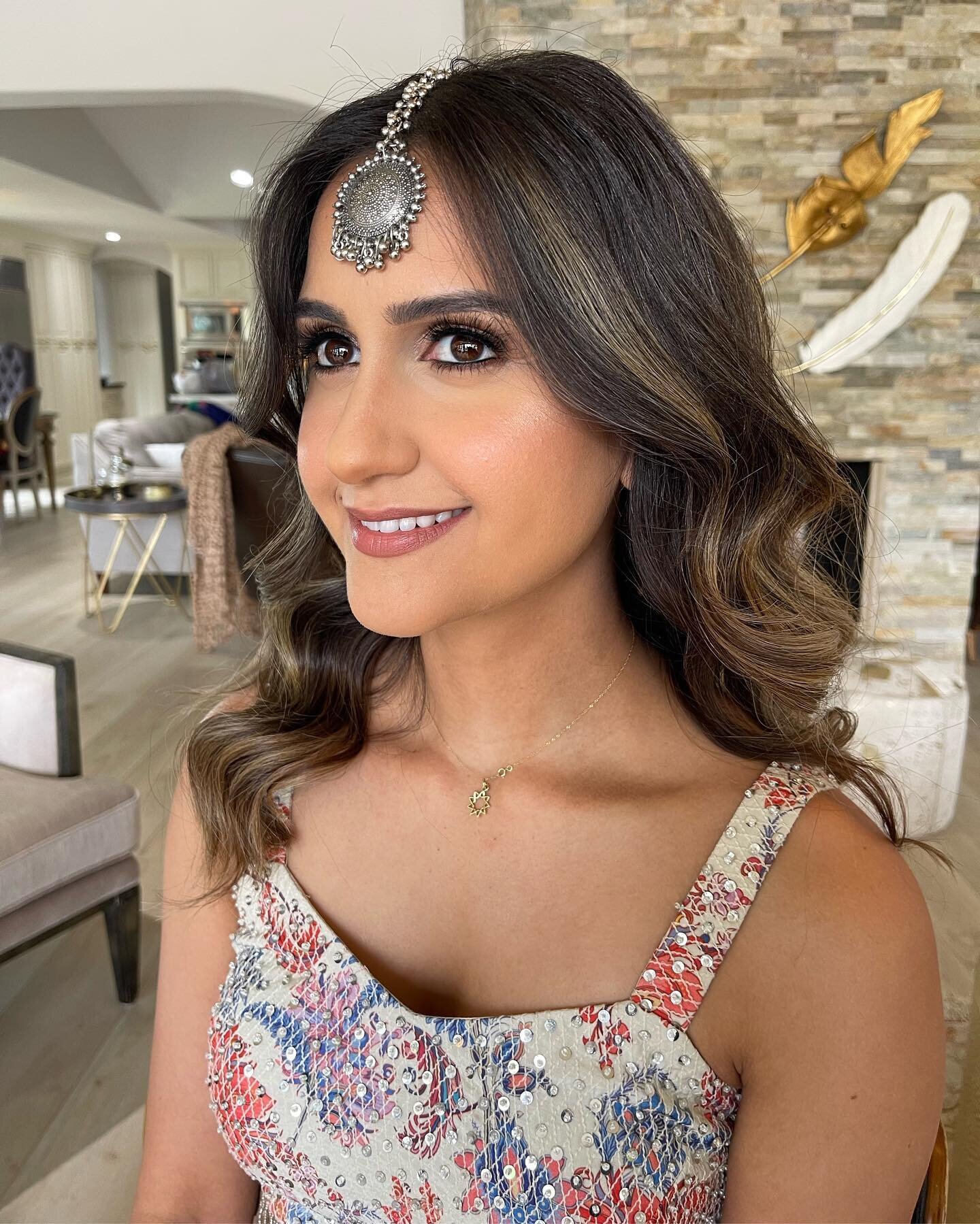 Beautiful Sherry all dolled up in soft glam for her ceremony 💕
.
Makeup by @alluringcomplexions 
On behalf of @katymobilestudio 
.
Now booking for remaining 2022 dates and 2023. Please note that your event date is not secure with our team unless a c