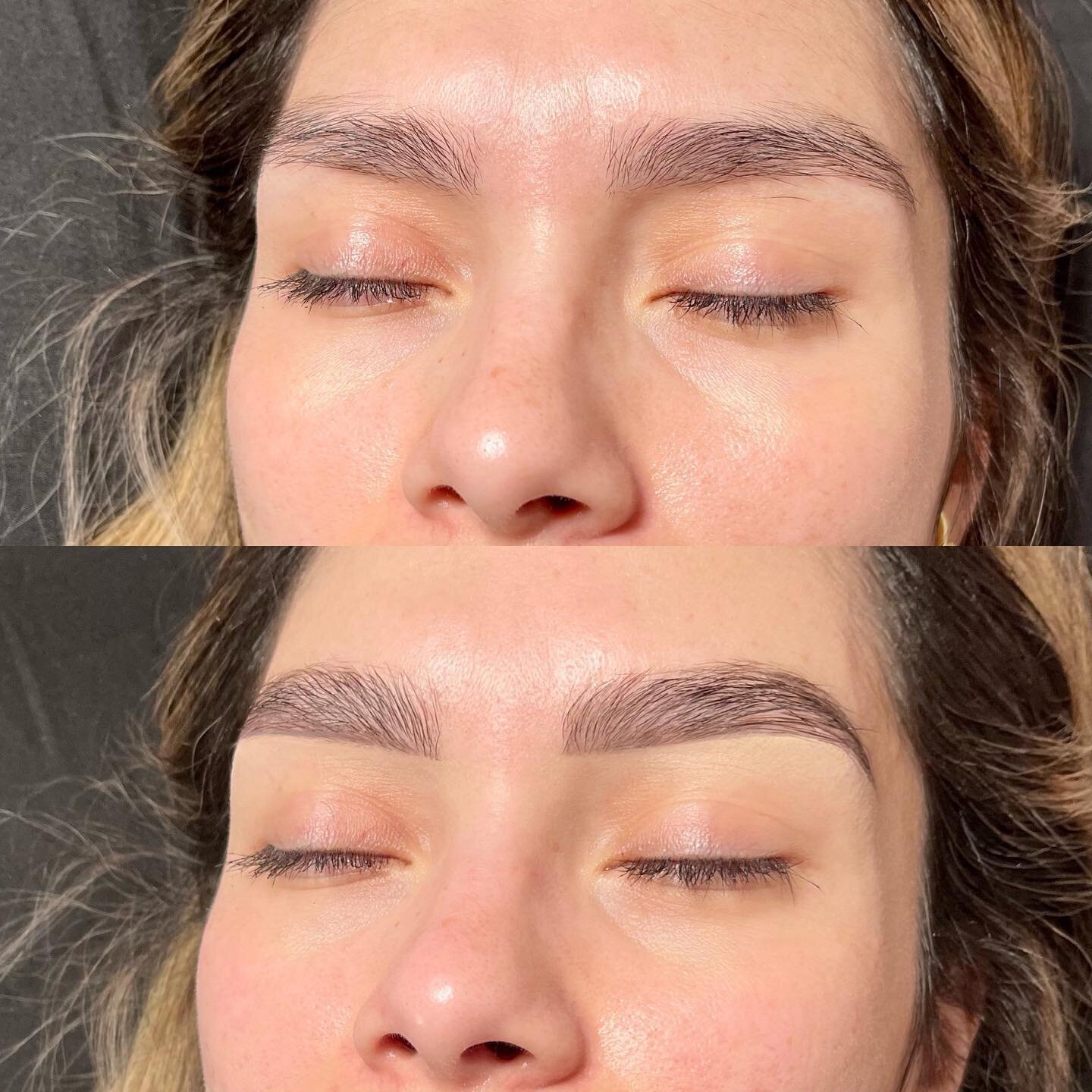 Happy Friday, beautiful peeps! 💕 check out this brow transformation! 👌🏽 she had amazing full brows already, but a lamination tamed the direction of the hairs to flow in one and made them easy to place and manage 💕 shaped a little and cleaned up (