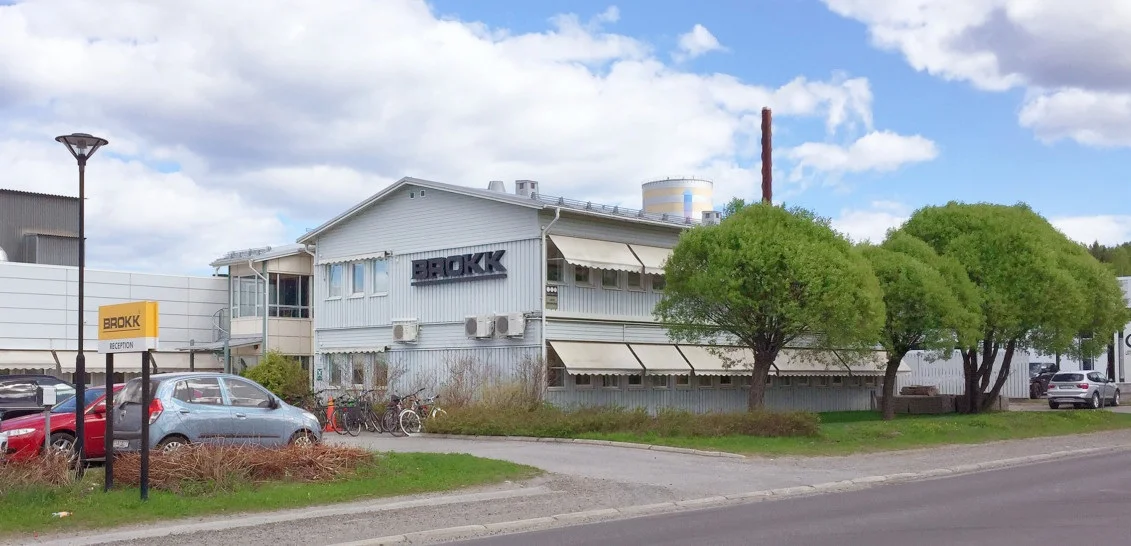 head_office_spring-1280x546.jpg