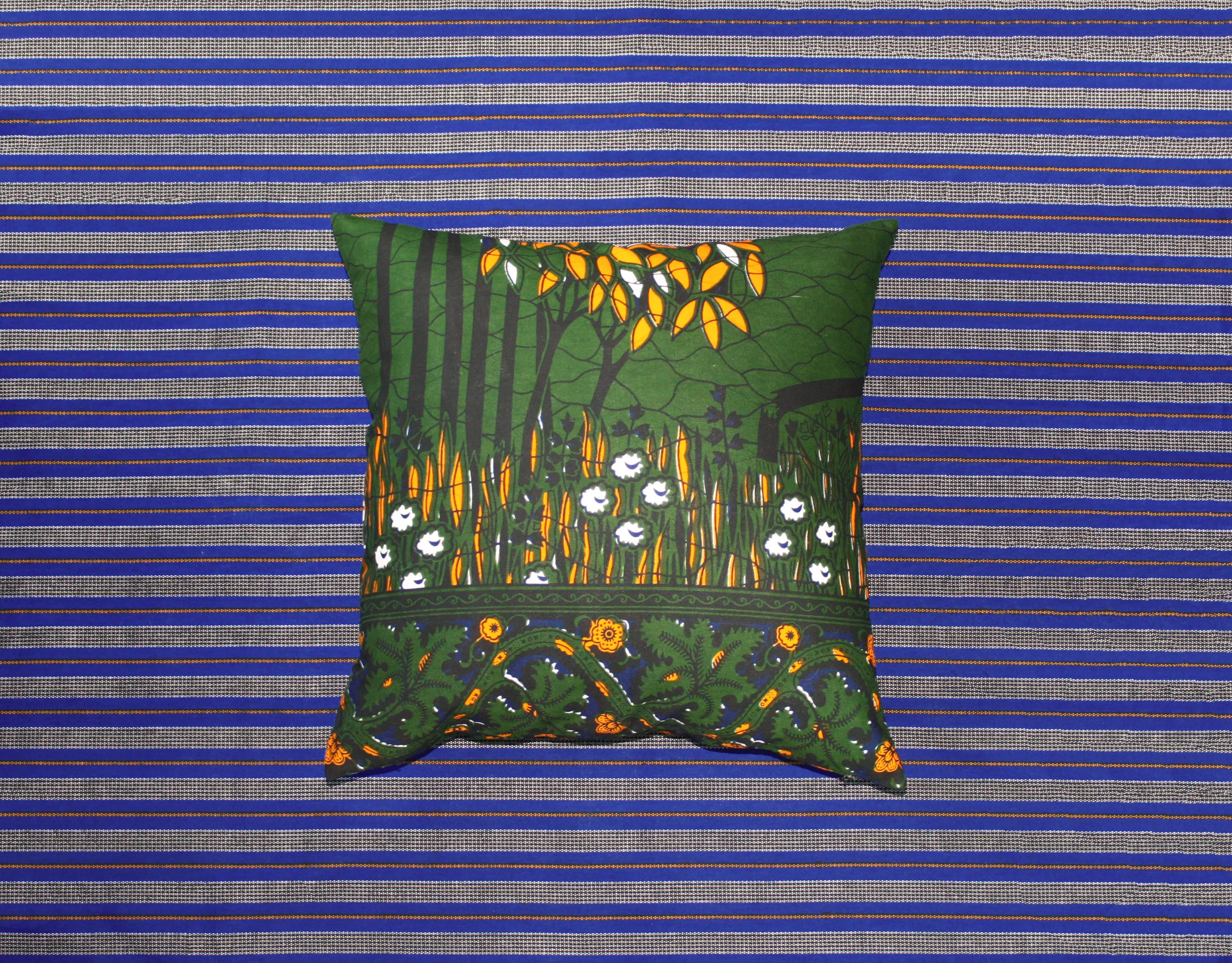 coussin_adjamee_foret_orange_carre_blanc.jpg