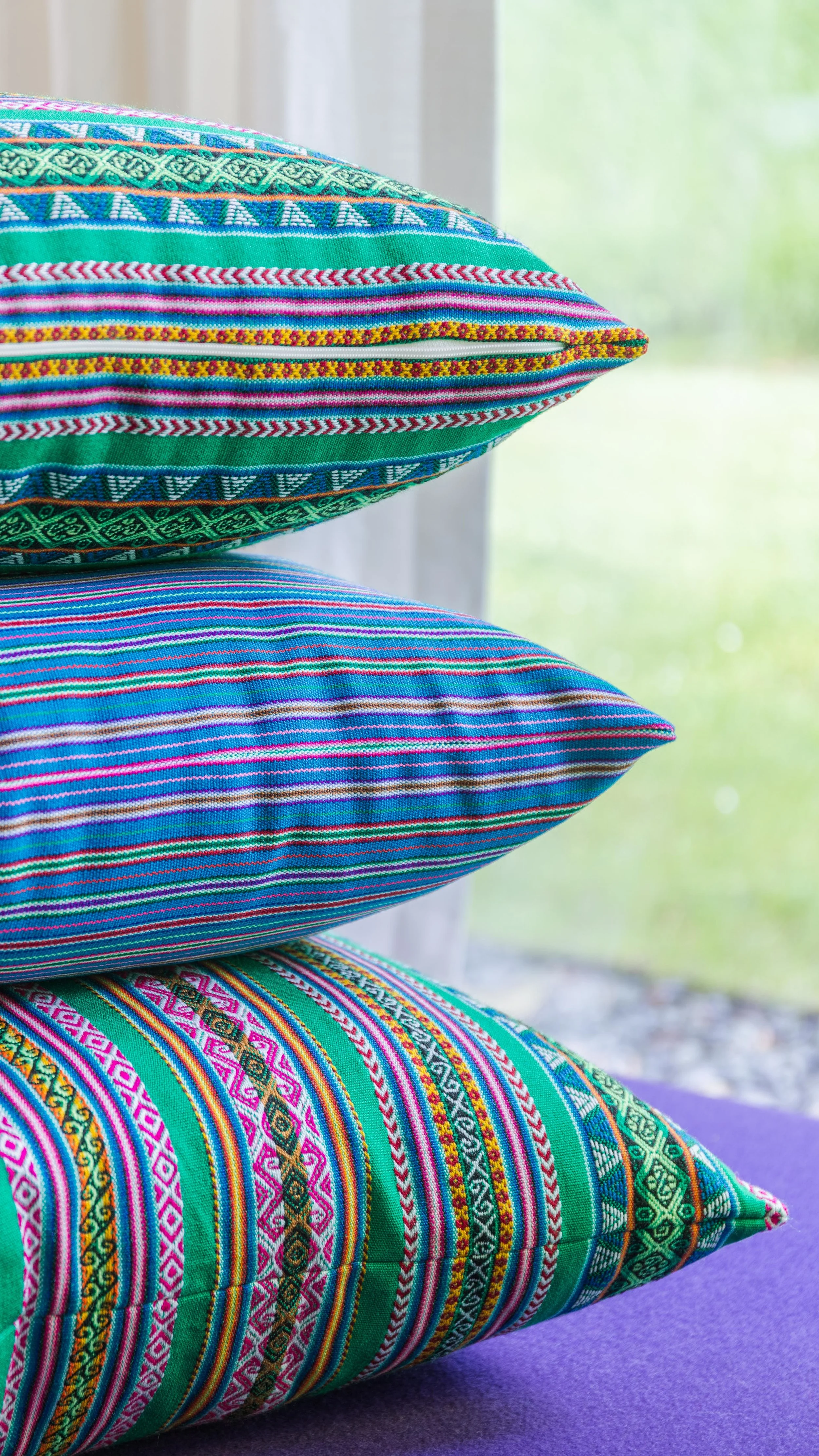 adjamee_decoration_coussin_focus_cuzco-arequipa.jpg