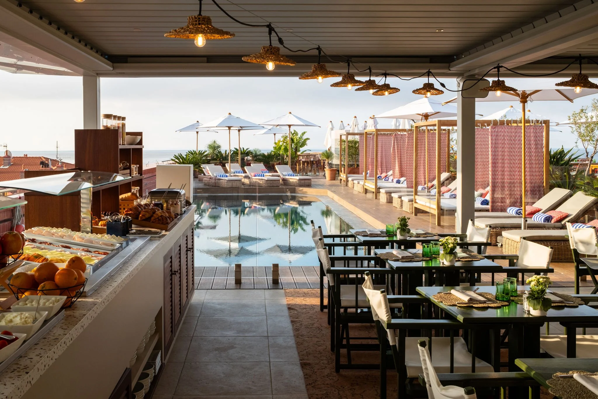 Pergola Rooftop AC NICE Marriott 