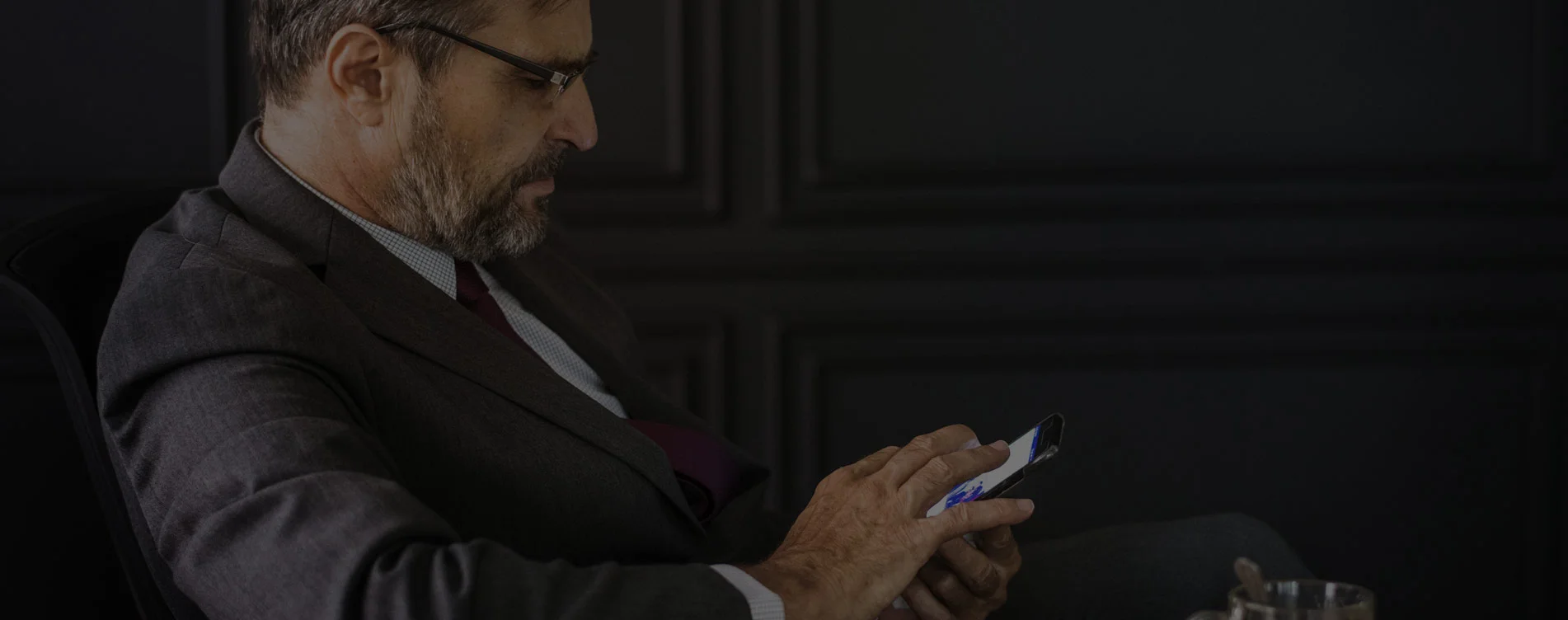 business_mobile.jpg