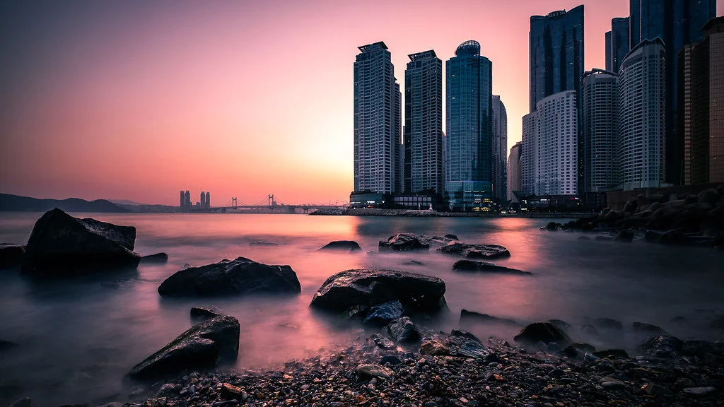 Asia’s Worst-Performing Bonds Draw Biggest Inflows in a Decade
