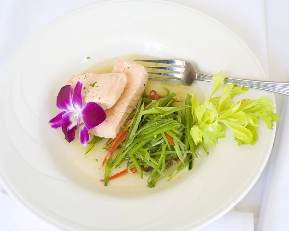 classicpoachedsalmon 2.jpg