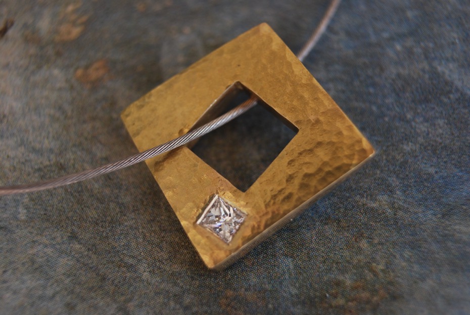 PENDATIF OR ET PRINCESSE DIAMANT PRIX SUR DEMANDE