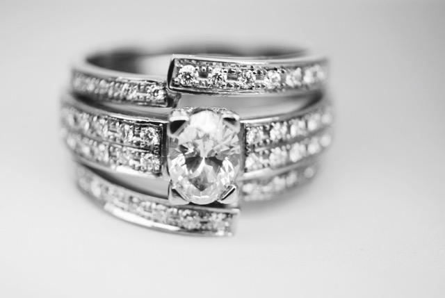 BAGUE OR GRIS BRILLANTS