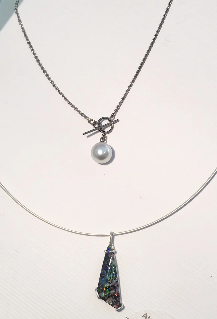 Pendentif perle et or gris argent opal