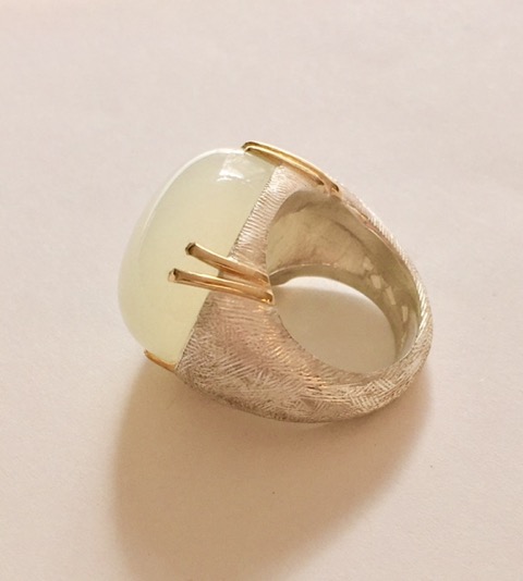 BAGUE ARGENT ET PIERRE DE LUNE prix sur demande
