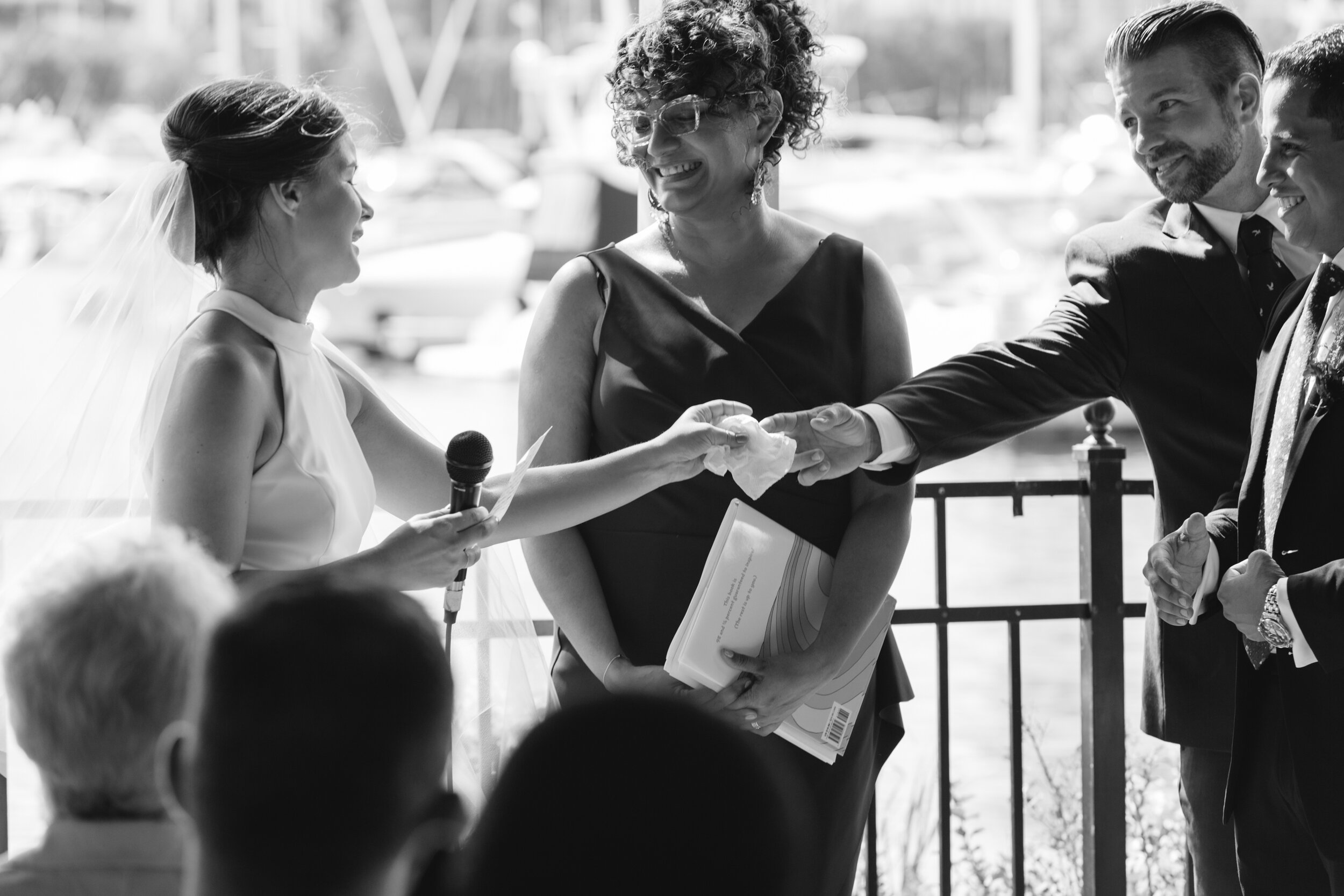 ChicagoDocuemntaryWeddingPhotography_034.jpg