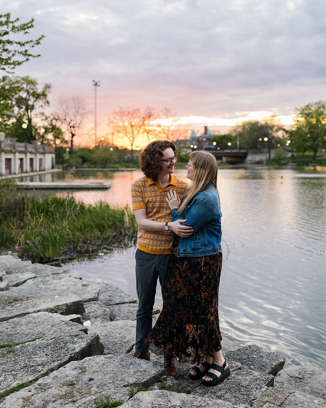It&rsquo;s Heather &amp; Sam&rsquo;s wedding day and I don&rsquo;t know how I hadn&rsquo;t shared any photos from their engagement session from earlier this year yet!! We spent our session hanging out in some of my favorite neighborhood spots and cau