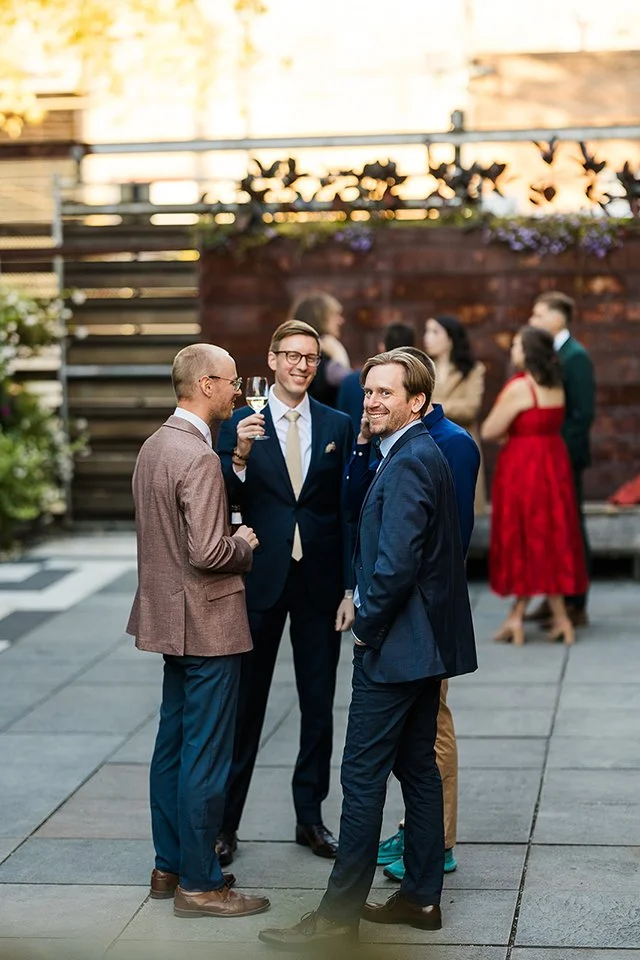 wedding guests candids