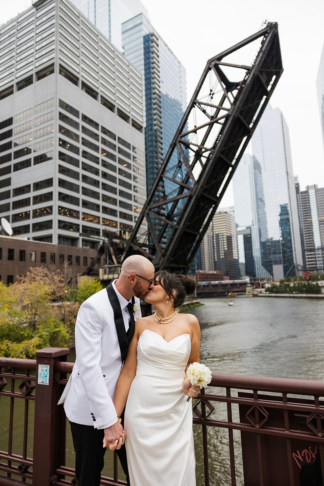 Kinzie Street bridge wedding photos