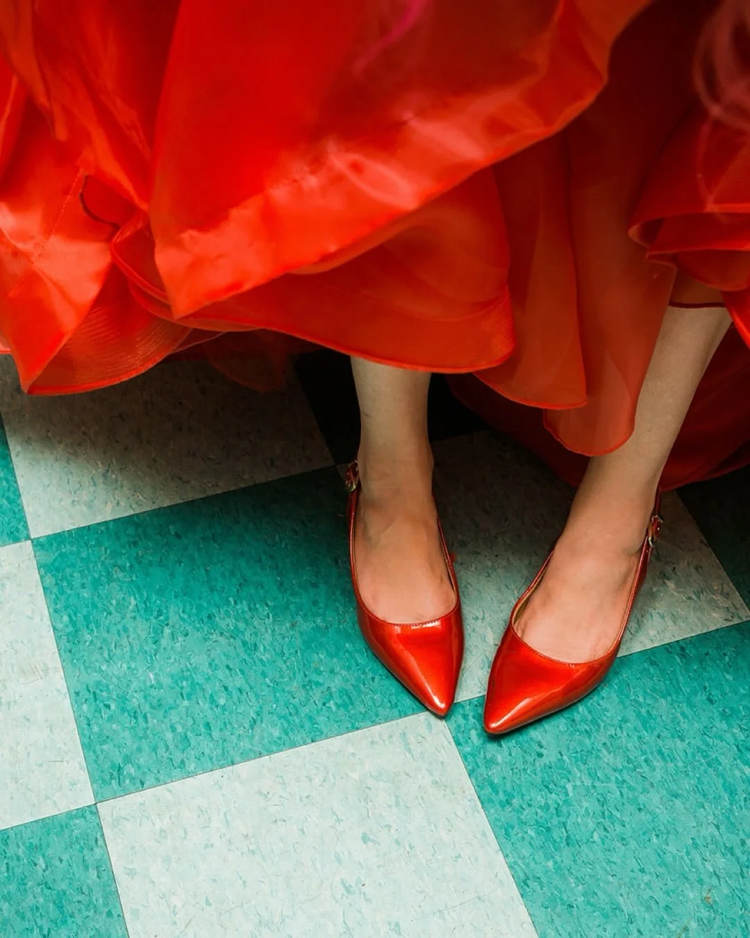A belated, &lsquo;things that feel like Valentine&rsquo;s Day&rsquo; post because isn&rsquo;t it always a little Valentine&rsquo;s Day themed in the wedding world? 💘
&bull;
&bull;
&bull;
#documentaryweddingphotographer #chicagoweddingphotographer #c