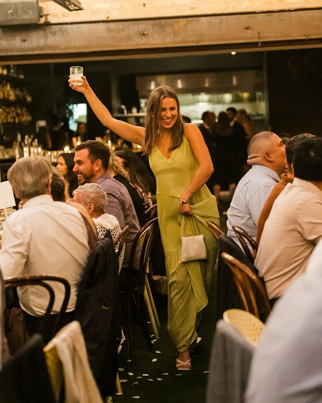 Consider this your sign to host a dinner party at one of your favorite restaurants that also happens to be your wedding day ✨ more weddings like this please!
&bull;
&bull;
&bull;
#chicagoweddingphotographer #queerweddingphotographer #restaurantweddin