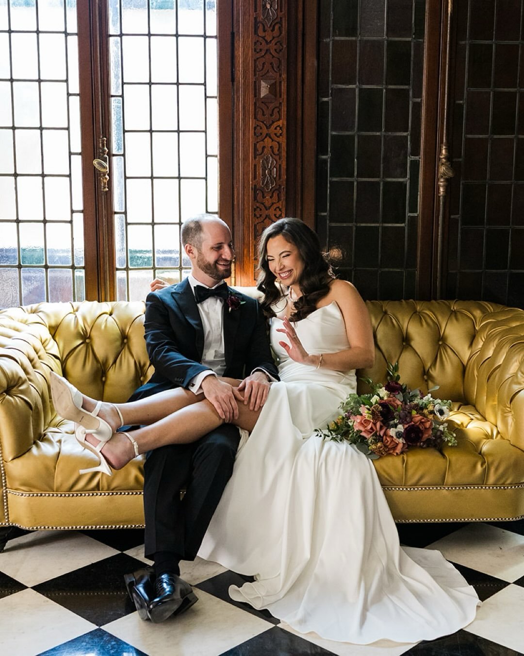 One year ago today, two very sweet people got married in one of the most iconic Chicago locations. Here&rsquo;s some of my personal favorites from that day. Happy first anniversary Brian &amp; Eliza! 🤍🤍
&bull;
&bull;
&bull;
#chicagoweddingphotograp