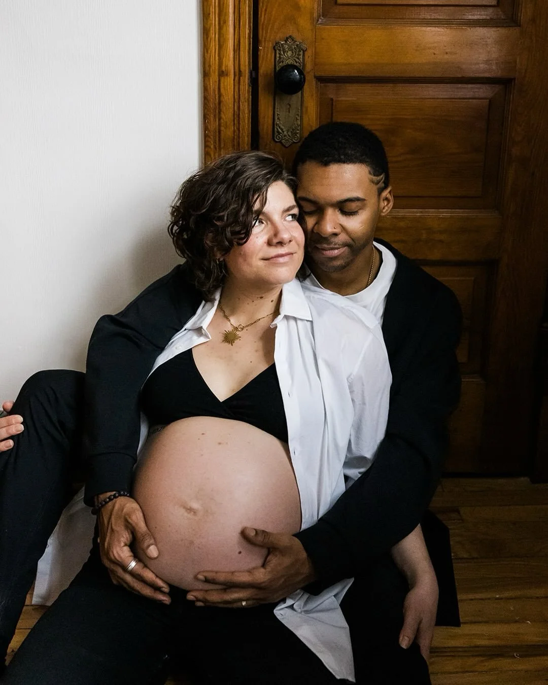 I feel so lucky to have started my spring season off with such incredibly sweet sessions. This at home maternity session with S&amp;J is maybe one of my favorites I&rsquo;ve ever done. It&rsquo;s been a great spring for favorites ❤️

#chicagofamilyph
