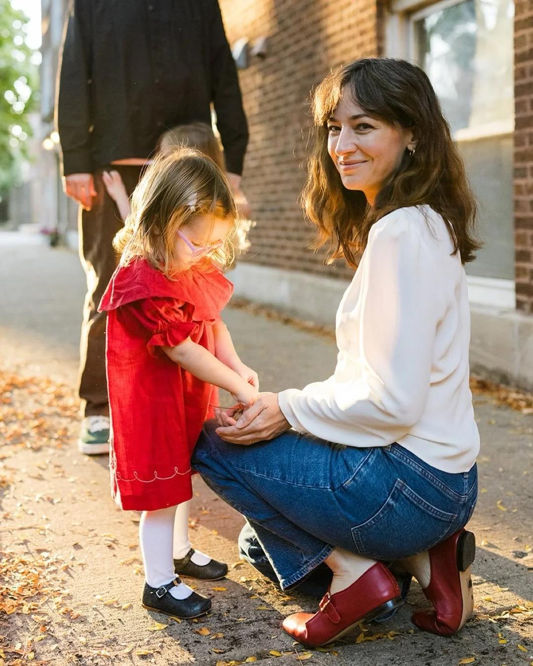 Moments with moms are some of my favorite moments to capture ❤️ happy Mother&rsquo;s Day to all the moms out there and sending extra love to anyone who has a hard time with these sorts of holidays 💓 love y&rsquo;all! 

#documentaryweddingphotographe