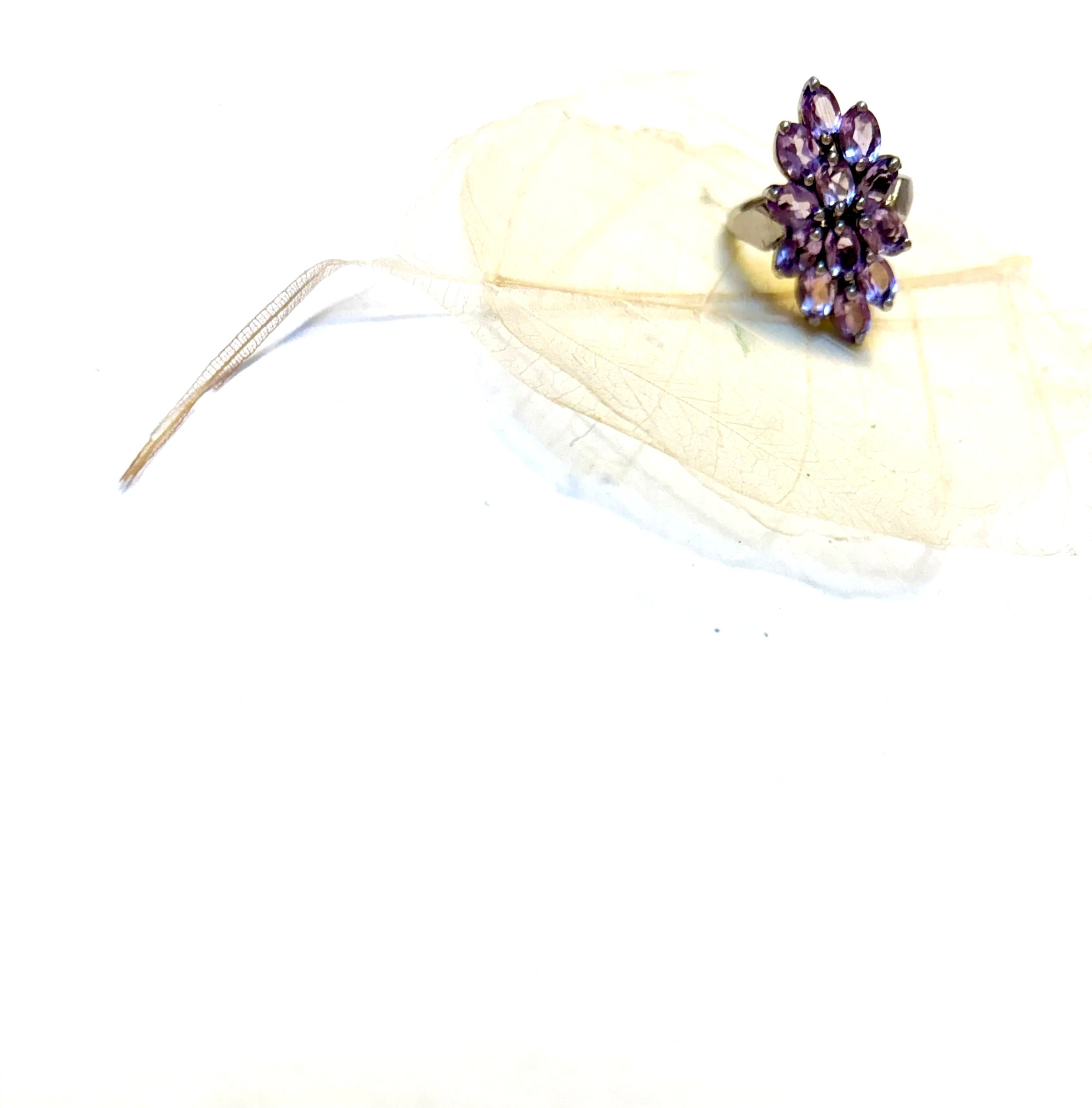 AMETHYST FLOWER SILVER RING