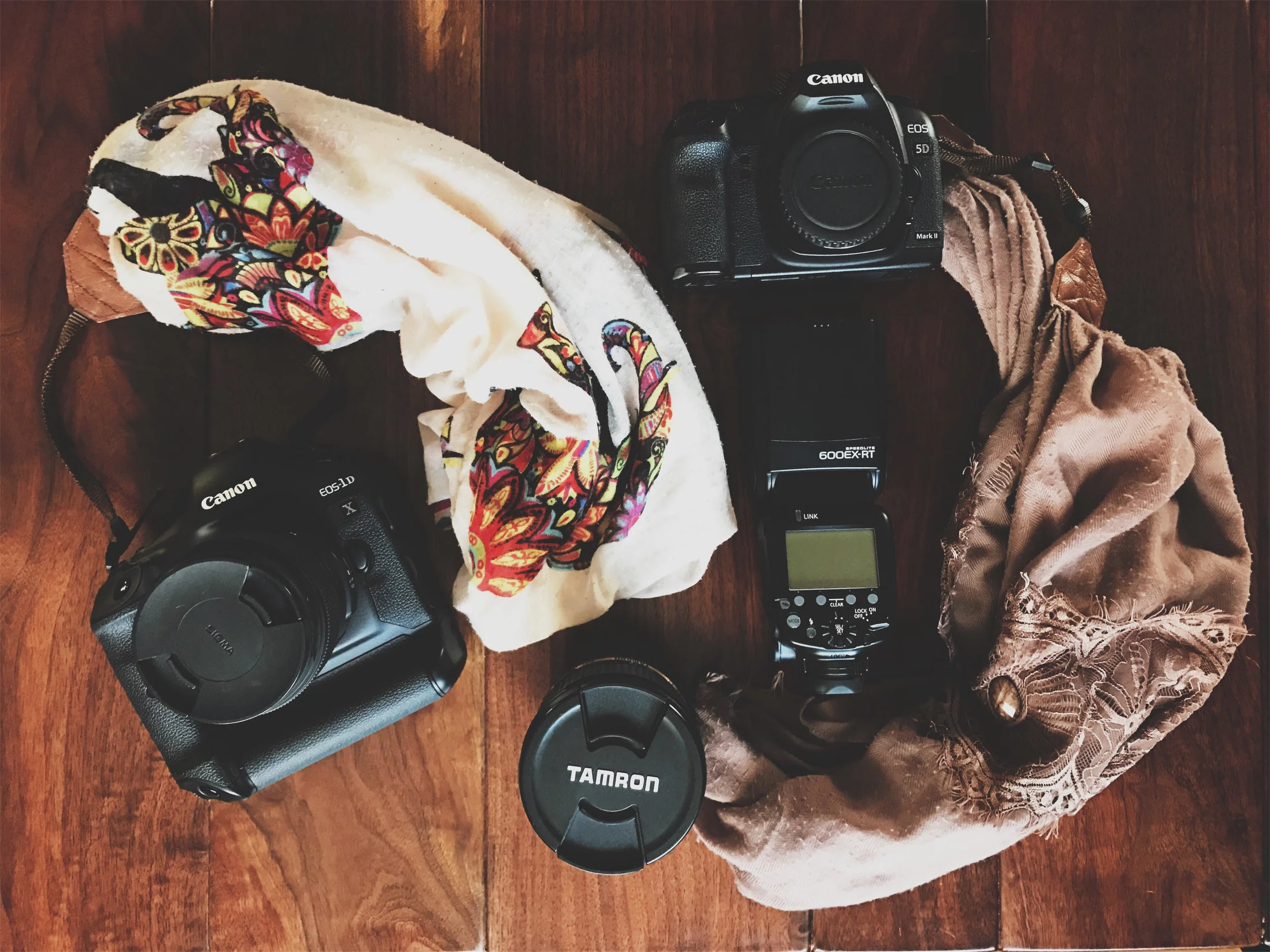 The Truth About What's in My Bag? | Quad Cities Wedding and Family Photographer
