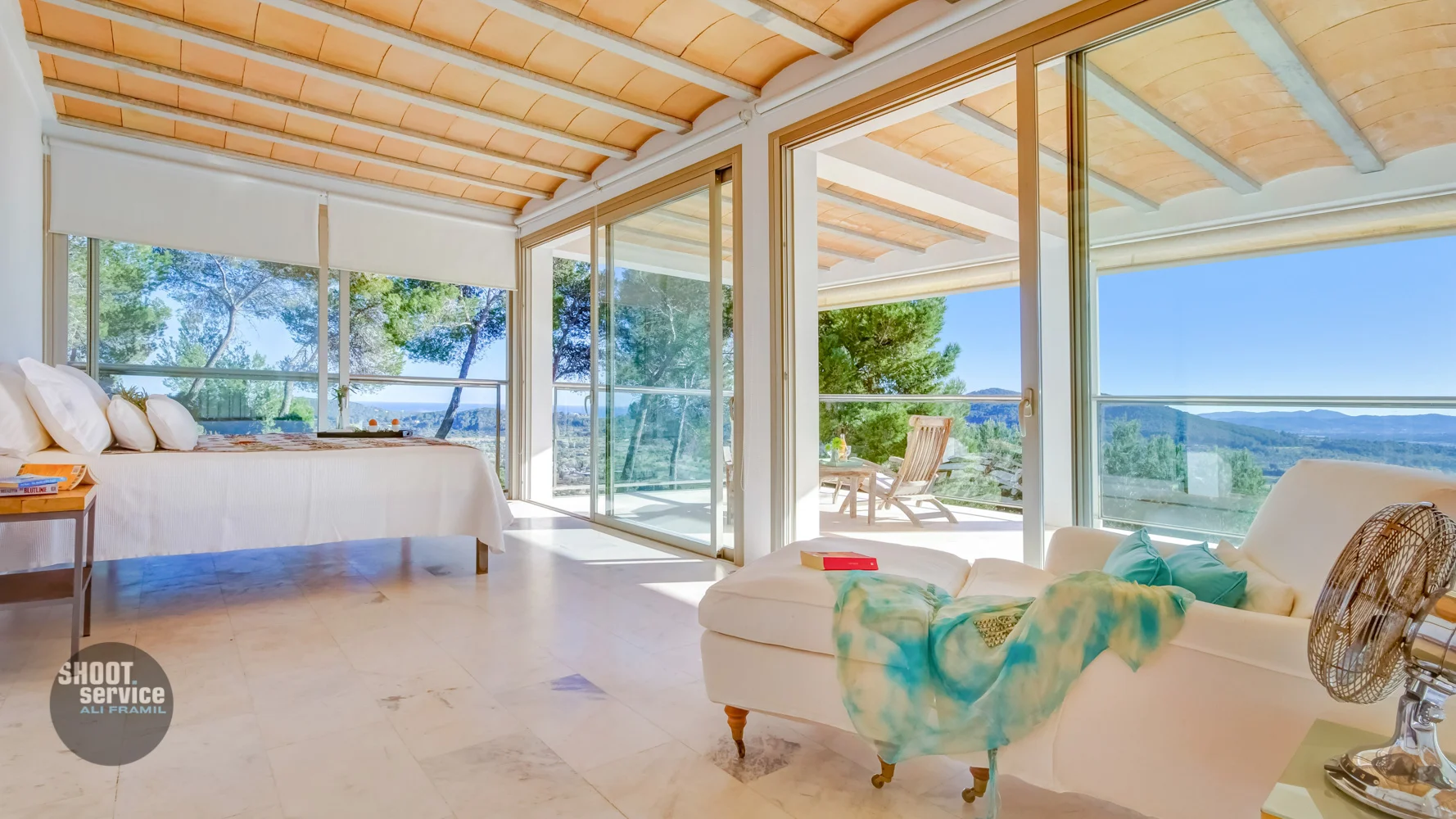 Le Collectionist-Villa 1-10_Website.jpg