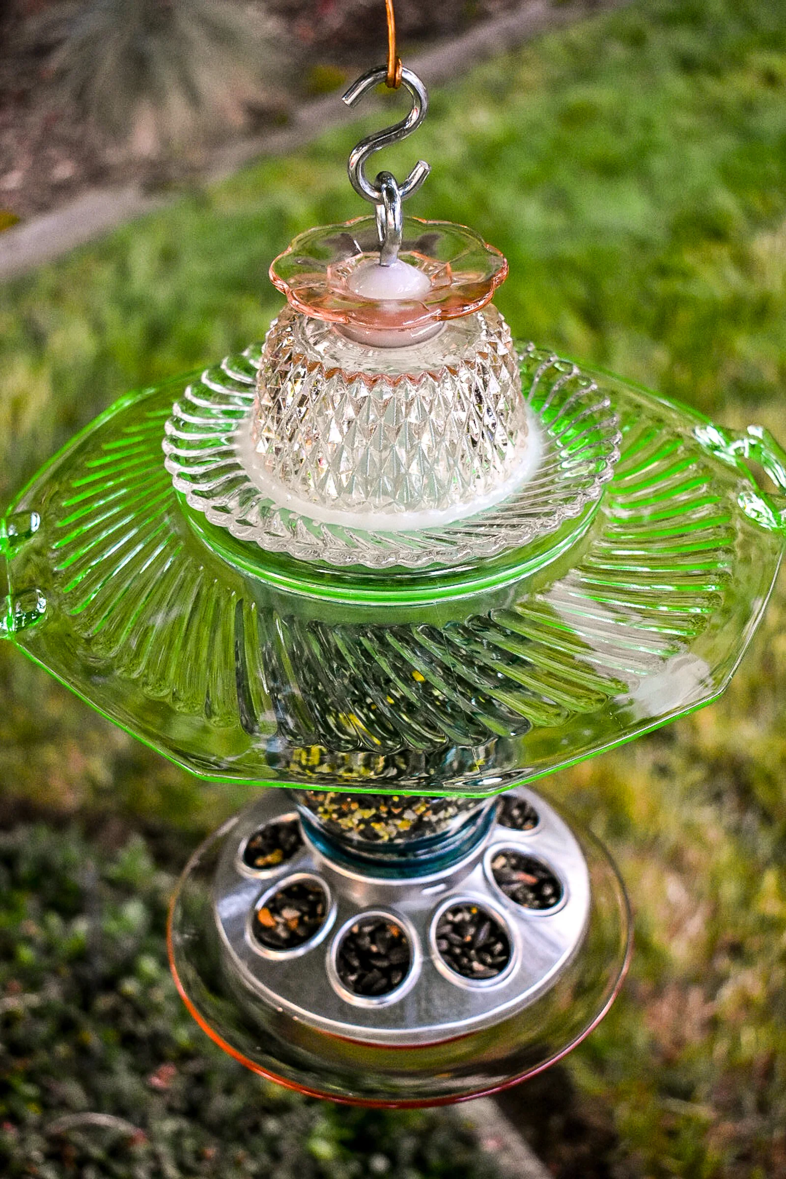 Birdfeeder 334e.jpg