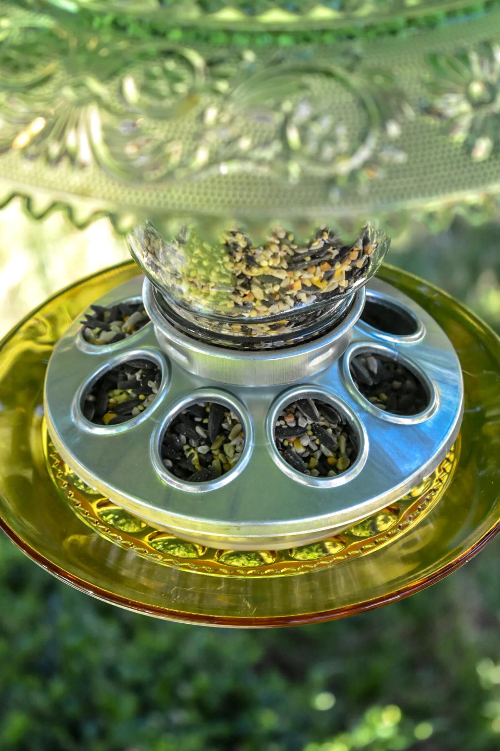 Birdfeeder 342c.jpg