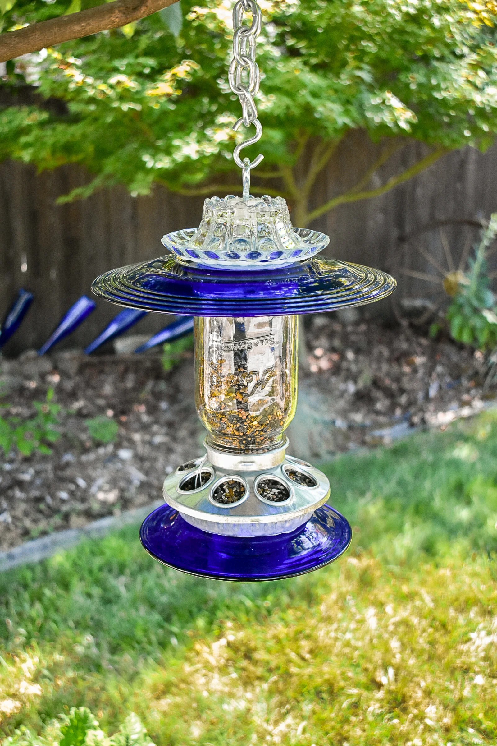 Birdfeeder 355 b.jpg