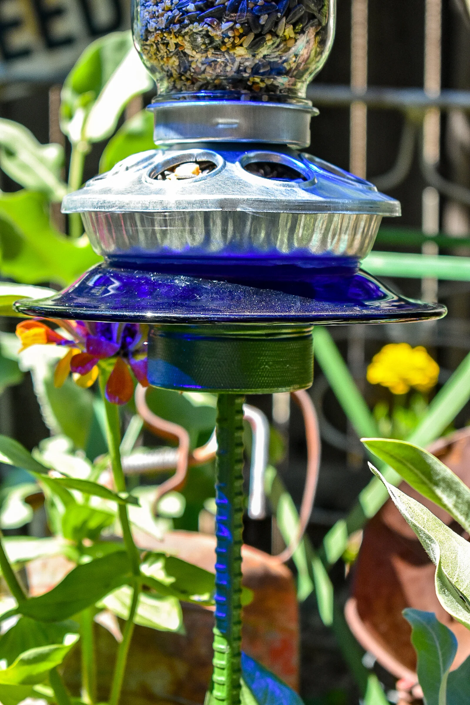 Birdfeeder Stick Base Blue c.jpg