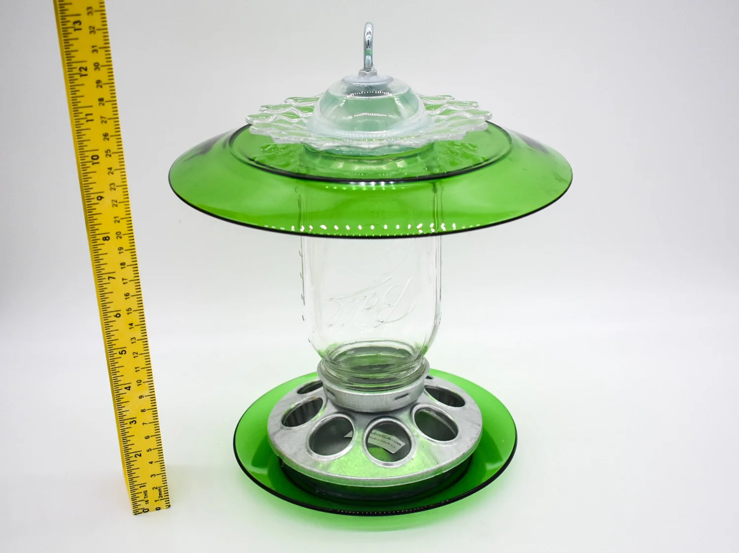 How to Make Glass Plate Bird Feeder: Easy DIY Guide