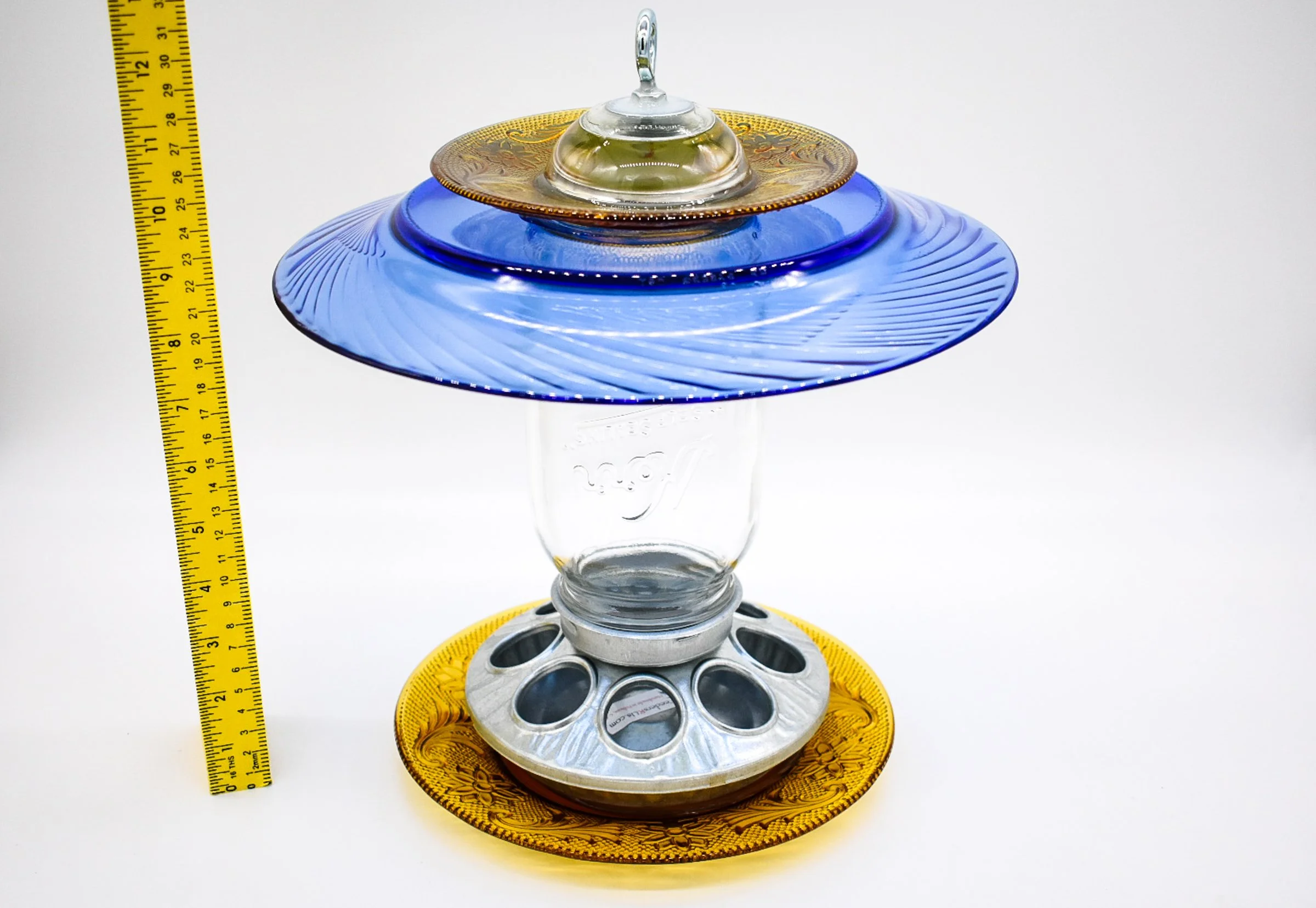 Pyrex Plate Feeder