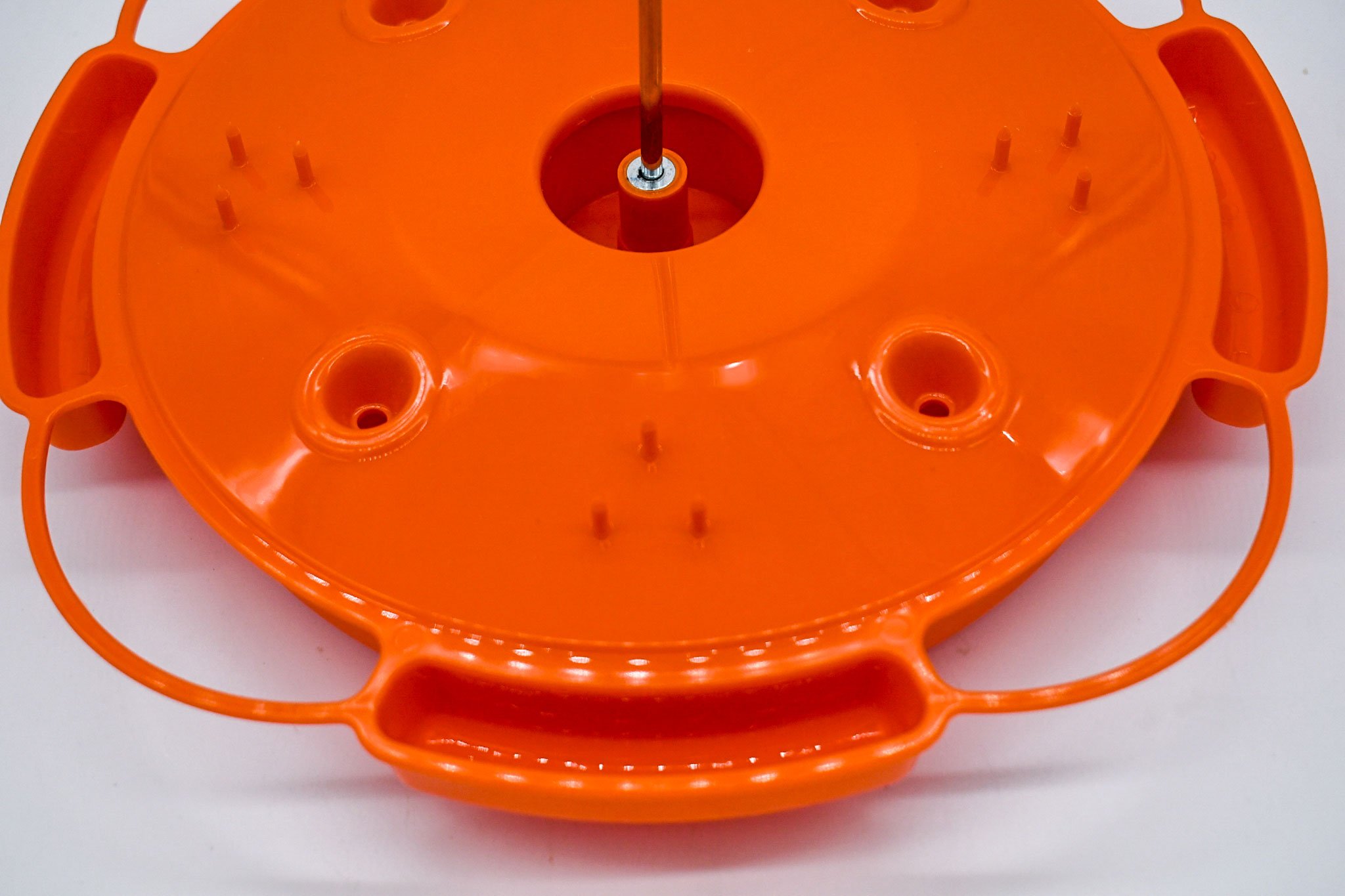 Ultimate Oriole Feeder Feeding Platform Close-Up