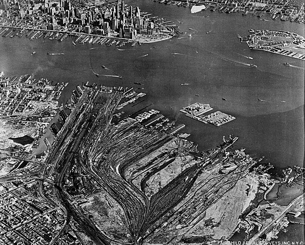 Fairchild aerial view of the CNJ Jersey City Terminal area taken in 1949, now mostly occupied by Liberty State Park. Courtesy of the New Jersey State Archives at Trenton and Thomas Flagg.