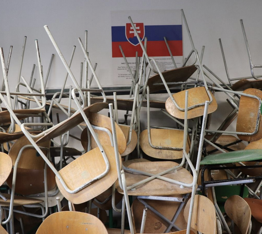 STAYING TRUE TO ONESELF: LIFE AND WORK IN CHANGING SLOVAKIA