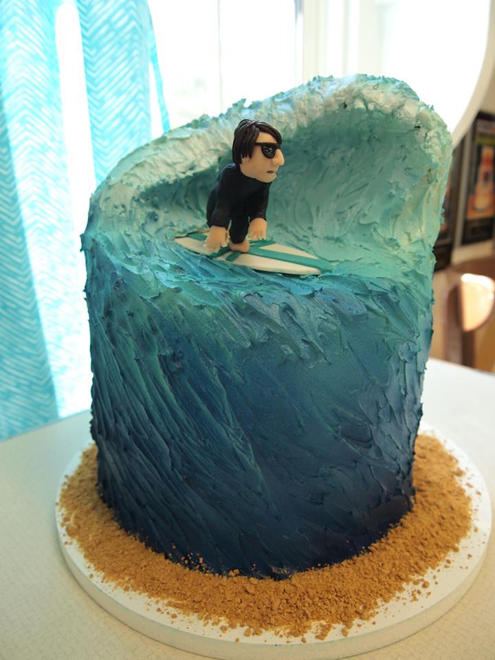 Surfing Cake with Buttercream Wave and Sculpture