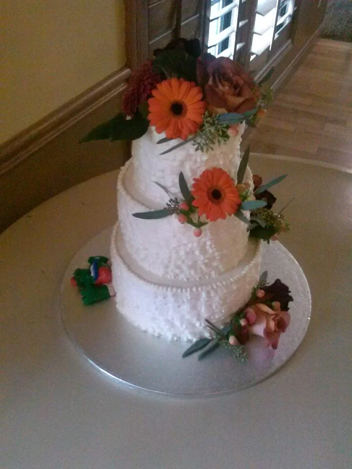 Buttercream Ruffle Cake with Hidden Philly Phanatic!