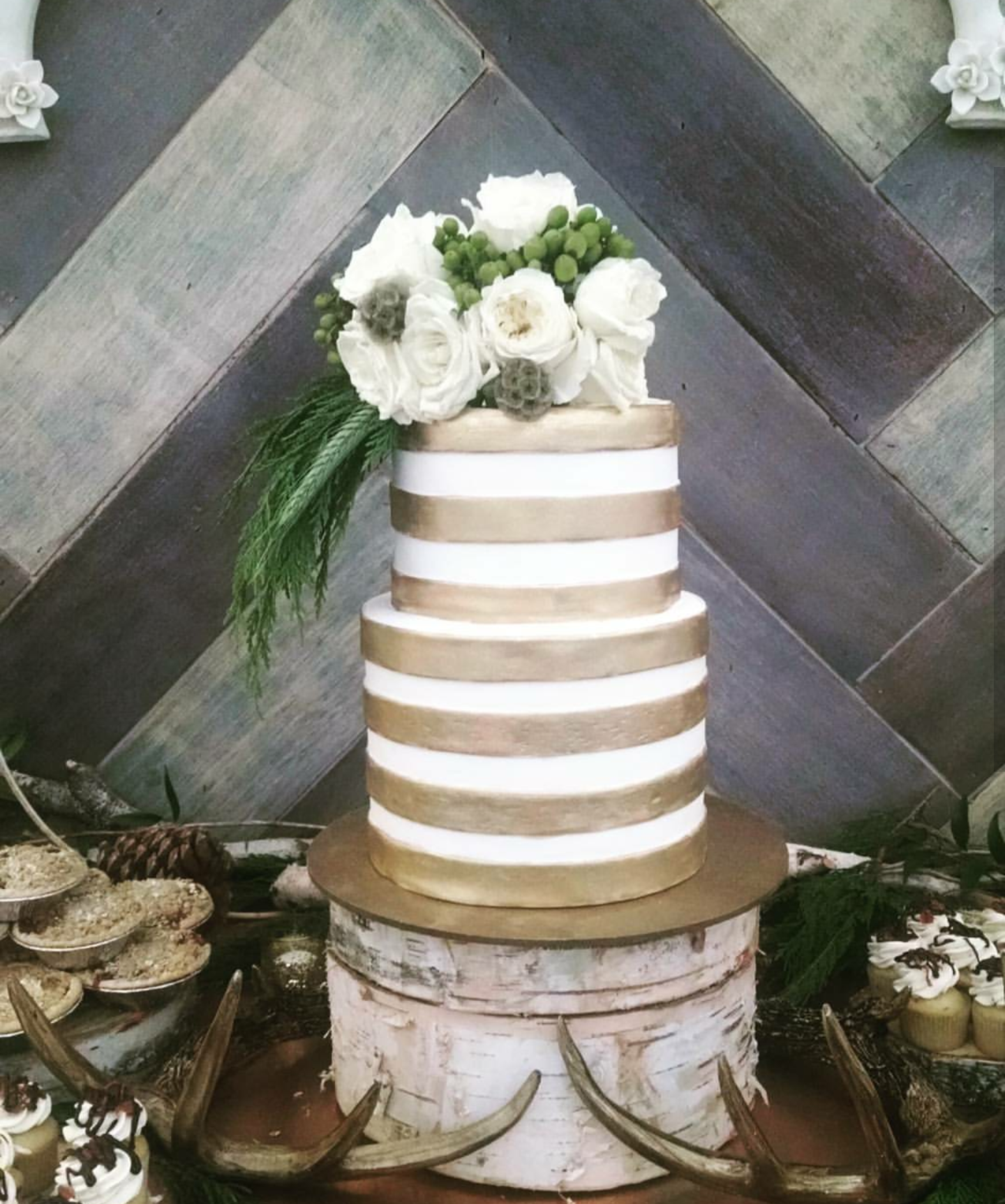 Funky Gold Striped Cake