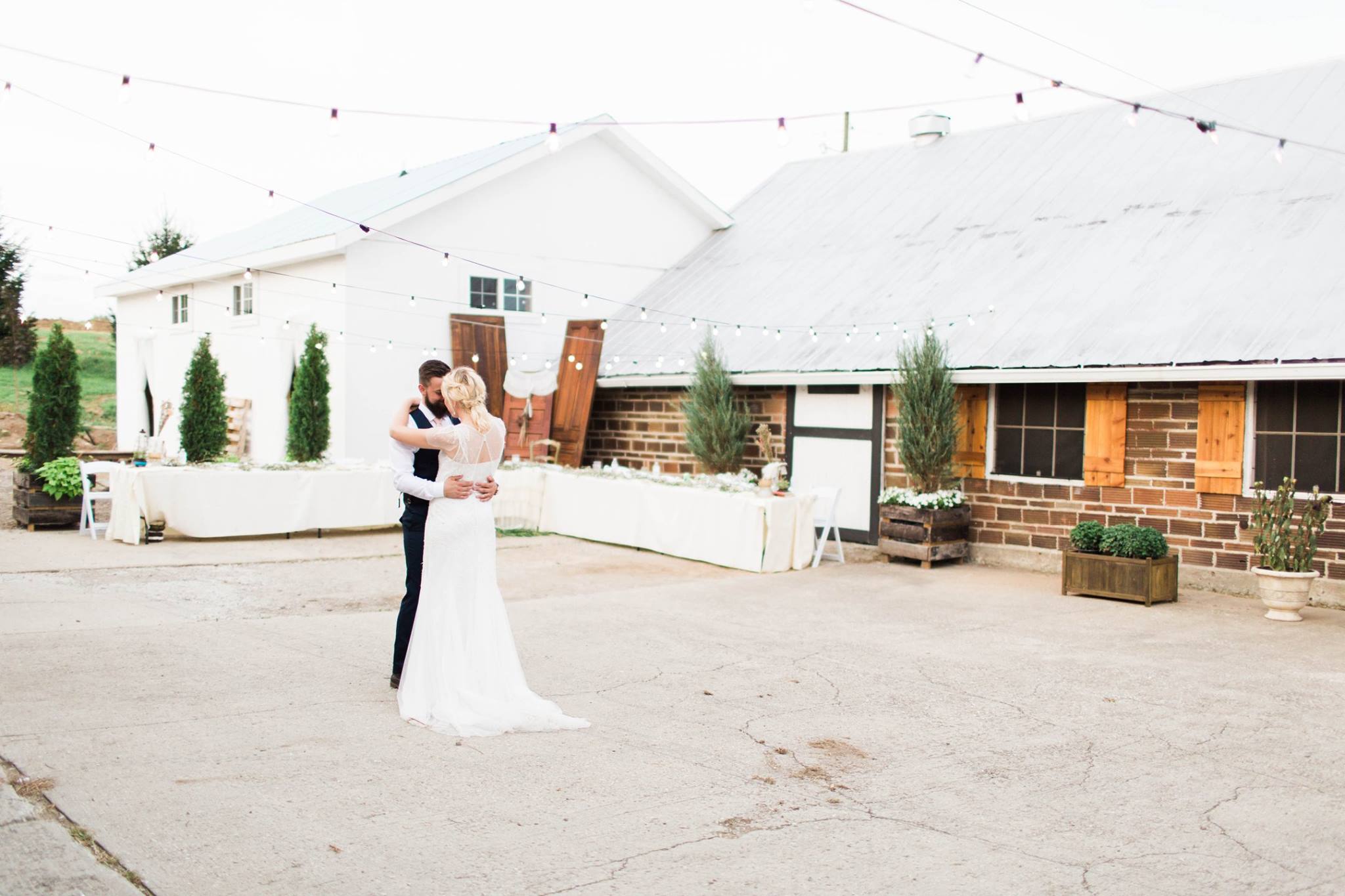 hannah and jake brick barn.jpg