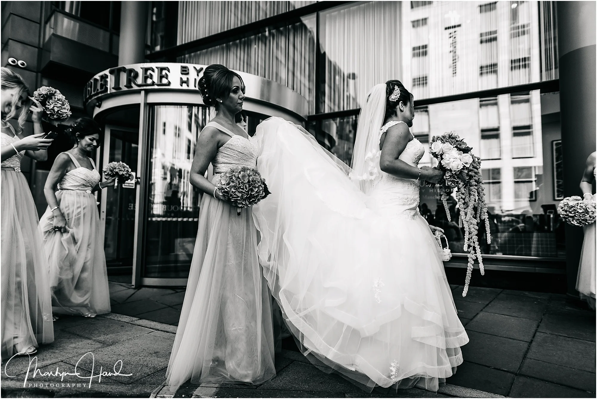 Emma & Paul - Blog Highlights_0025.jpg
